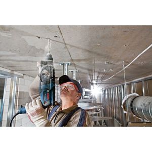 Martelete Perfurador Rompedor GBH 2-24 D 820W com 5 Acessórios e Maleta Bosch
