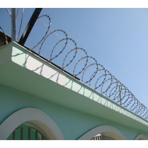 Kit Protetor Perimetral Galvanizado 45cmx5m Metálico Calha Forte