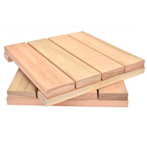 Deck de Madeira Modular Madvei Liso Saligna Vermelho/Bege