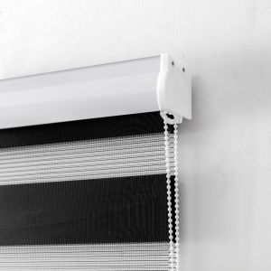 Persiana Double Vision Sunny 1,60L X 2,20A Preta (com bandô branco)