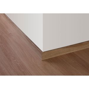 Rodapé Piso Laminado 2,40x8cm Catedral Notre Dame 701 Quick-Step