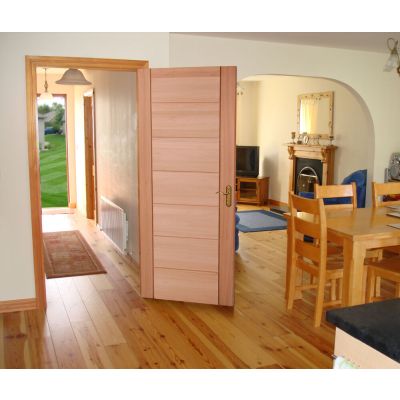 Porta de Abrir Madeira 2,10M X 80CM Quartier Maciça Eucalipto Externa Cruzeiro