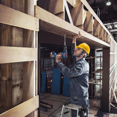 Furadeira Parafusadeira de Impacto 18V GSB18V-50 Bivolt com 2 baterias e maleta Bosch