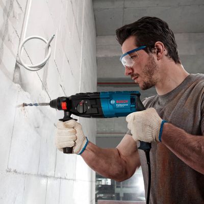 Martelete Perfurador Rompedor GBH 2-24 D 820W com 7 Acessórios e Maleta Bosch