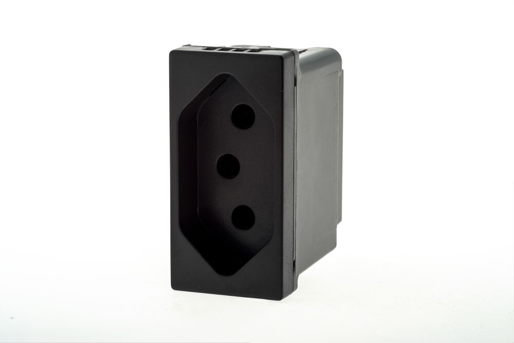 Módulo Tomada Plus+ 2P+T 10A Preto Pial