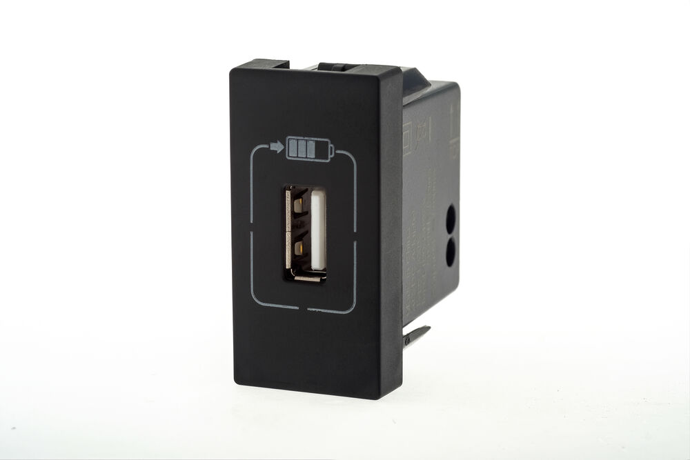 Módulo USB Plus+ 1100MA 1M Preto Pial