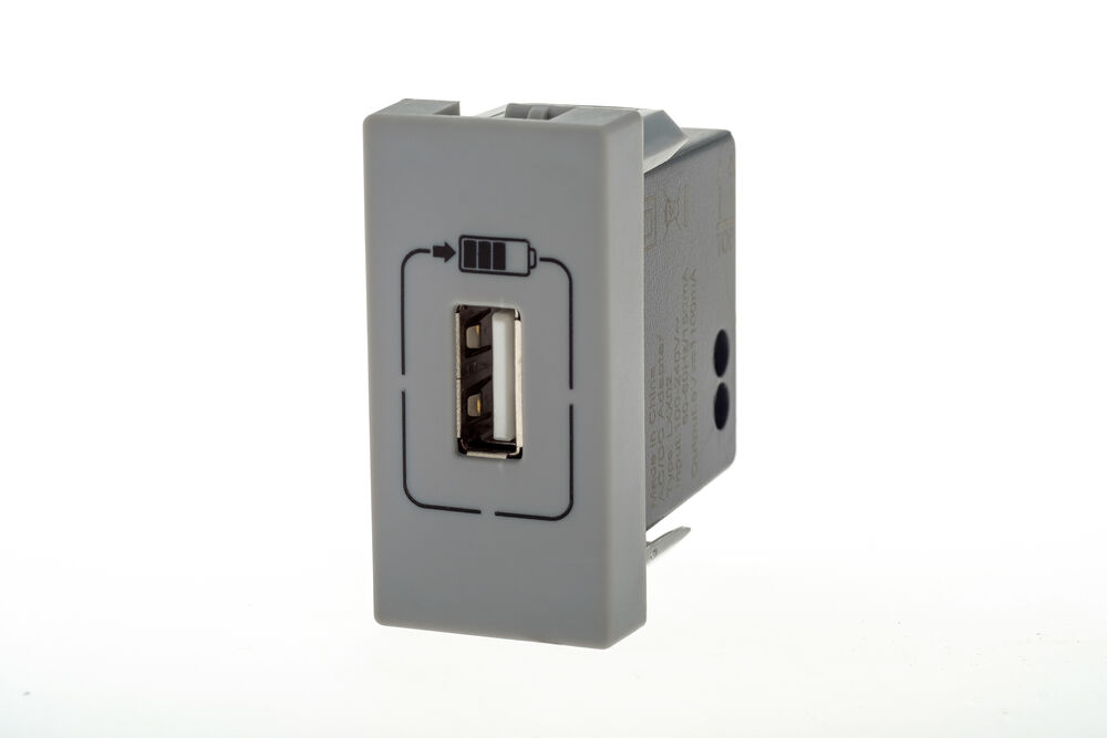 Carregador USB Pial Plus+ Cinza