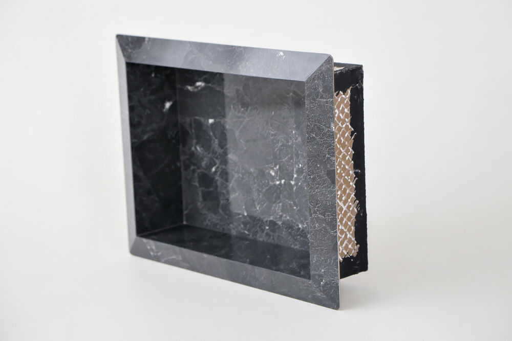 Nicho Bisote Geodo Black 35x45 Málaga